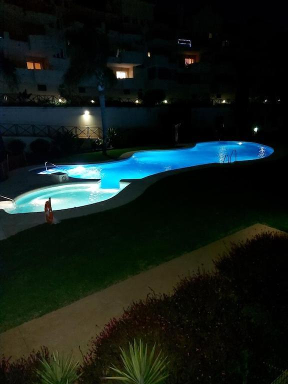 Duquesa Fairways, A Spacious Apartment With Fabulous Views And Facilities Манилва Екстериор снимка